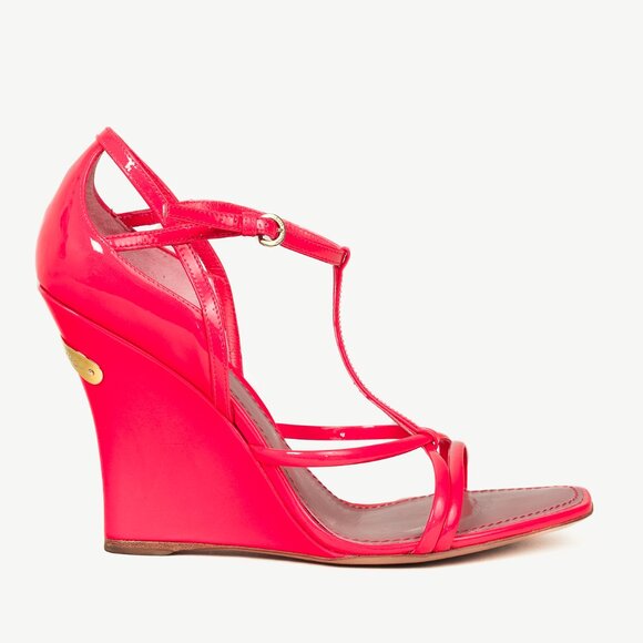 Louis Vuitton Strawberry Rose Pop Patent T-Strap Wedge Sandals - Picture 1 of 12
